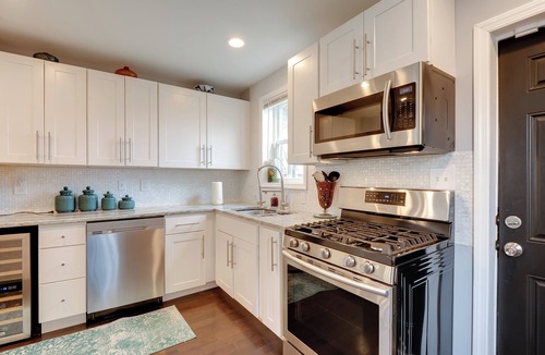 Baltimore House | Charming Baltimore Getaway - 5 Miles to Downtown!