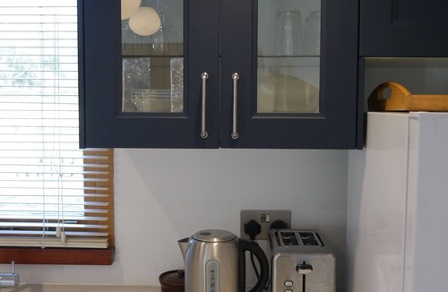 Watlington House | Charming barn situated it's own little orchard