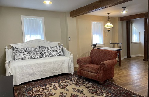 Trumansburg Apartment | Charming Barn Studio - Sleeps 4
