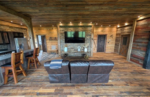 Westby House | Charming barndo in the beautiful driftless