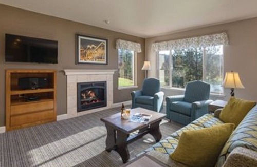 Downtown Leavenworth Resort | Charming Bavarian architecture!