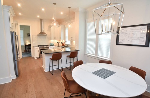 Cape Charles House | Charming Bayside Retreat – Walk to Beach & Life Center Pools!