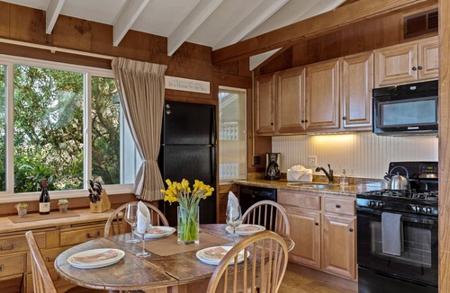 Carmel Cottage | Charming Beach Front Cottage