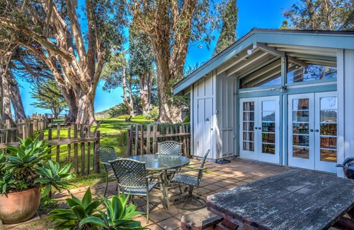 Carmel Cottage | Charming Beach Front Cottage