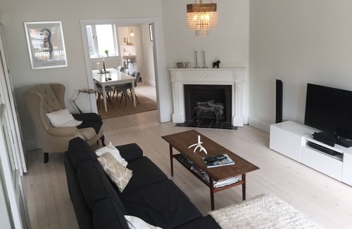 Queenscliff House | Charming beach house, 50m from Manly beach