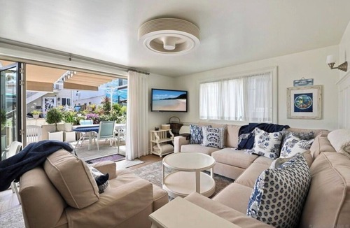 South Mission Beach House | Charming beach house steps from the beach