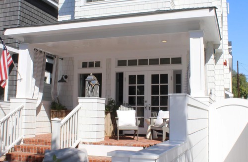 Coronado House | Charming Beach Retreat – Steps to Coronado Beach