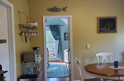 Three Mile Bay House | Charming beachfront cottage in Point Peninsula