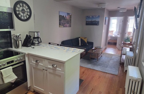 Beacon Hill Apartment | Charming Beacon Hill 2brm/1.5bath