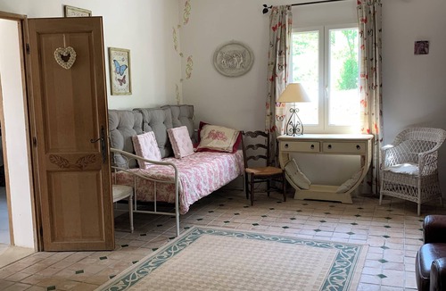 Manosque Bed & Breakfast | Charming bed and breakfast in Giono country.