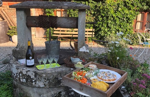 Montcony Bed & Breakfast | Charming bed and breakfast with lovely facilities, breakfast on offer.