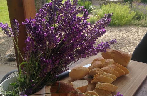 Montcony Bed & Breakfast | Charming bed and breakfast with lovely facilities, breakfast on offer.