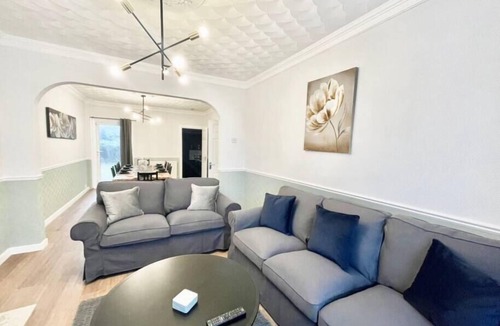 Bristol House | Charming Bedminster Home - Sleeps 8