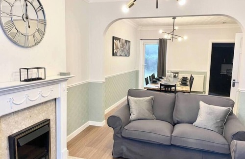 Bristol House | Charming Bedminster Home - Sleeps 8