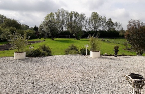 Morcourt House | Charming bedroom and its bathroom