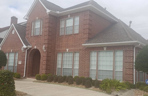 MacGregor House | Charming bedroom in a well kept home near downtown of enjoyable Houston.