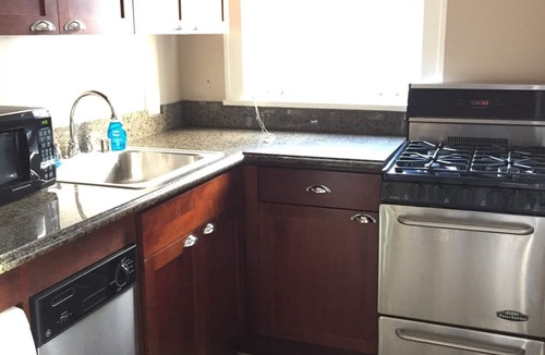 Belltown Condo | Charming Belltown Corner Studio