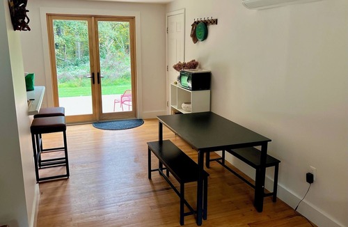 Egremont House | Charming Berkshire Bungalow: Deck, Firepit, Stargazing
