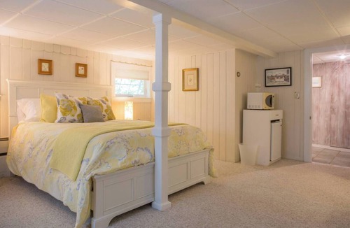 Cape Neddick Bed & Breakfast | Charming BnB near Perkins Cove and Ogunquit