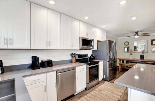 Tybee Island House | Charming Boho Retreat Located on Tybee's South End | Heated Pool Access