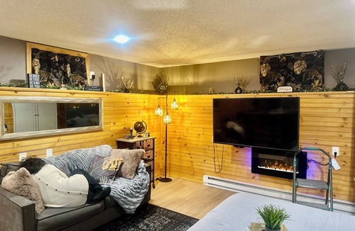 Plainville Apartment | Charming Boutique Studio suite with everything you need for a getaway