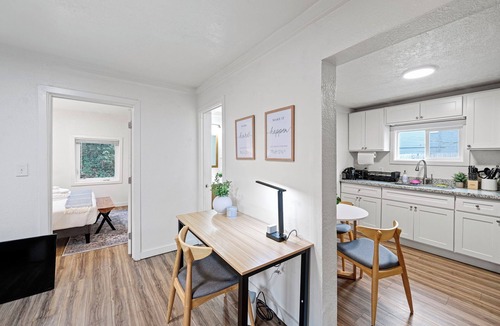 West Hills House | Charming Bremerton Cottage