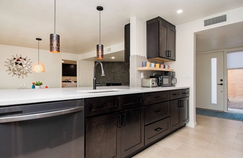 Oracle Heights Estates House | Charming brick 4-bedroom house with hot tub, private pool!