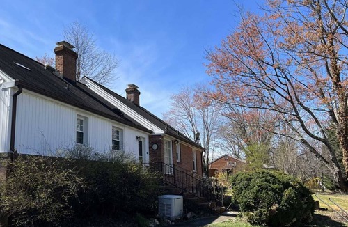 Hollins House | Charming brick ranch with an acre of beautiful garden