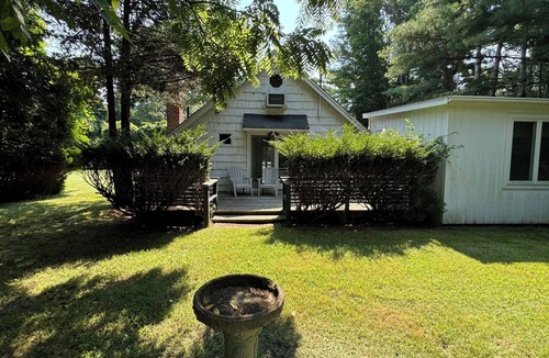 Water Mill Cottage | Charming Bridgehampton cottage on 4.5 acre Estate