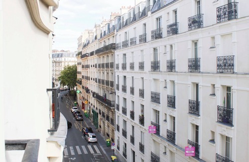 Saint-Lambert Apartment | Charming bright apartment in the heart of Paris