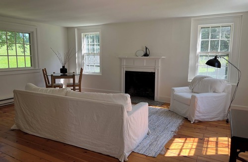 Richmond Other | Charming & Bright Berkshires Field House