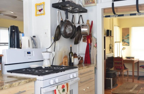 Milford House | Charming Bright Cottage on Silver Sands Beach