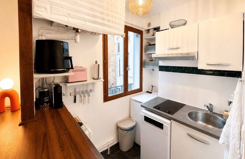 Auteuil Apartment | Charming, bright, quiet 16th arrondissement flat