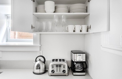 Cleveland Circle Apartment | Charming Brighton 2BR w W/D, by Restaurants & Shops by Blueground