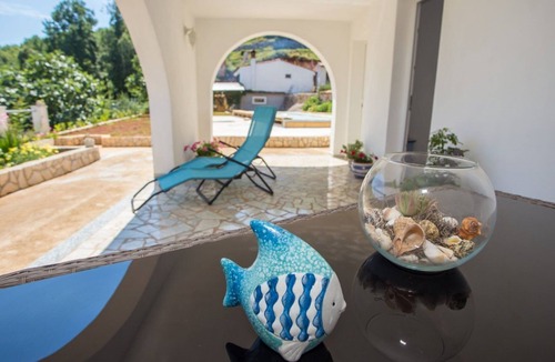 Zagore Apartment | Charming Brsec Apartment With Shared Pool