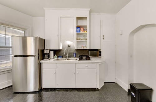 Front Park Apartment | Charming Buffalo Apartment: 2 Mi to Downtown