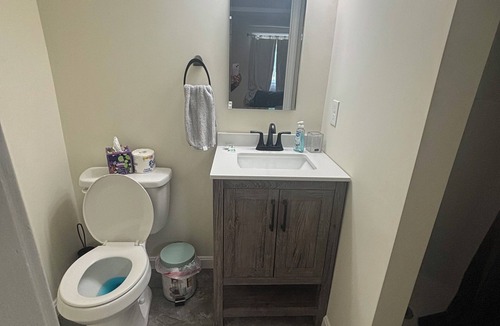 Cherry Valley House | Charming building in fabulous Worcester with WiFi, AC