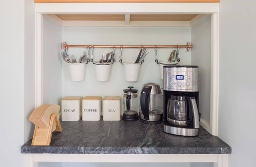New North End House | Charming Bungalow + 3 Cottages Near Park & Beaches