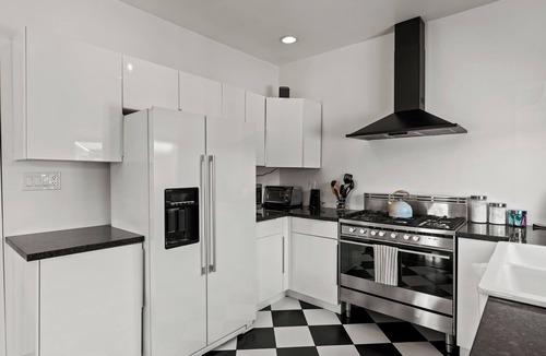 Coronado House | Charming Bungalow Near It All