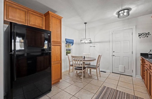 Overland Park House | Charming Bungalow with Spacious Yard