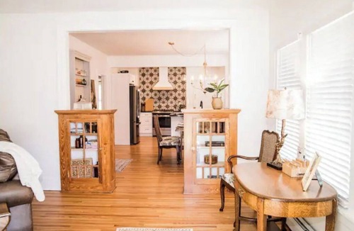 Syracuse House | Charming Bungalow with Porch, Yard and Fireplace
