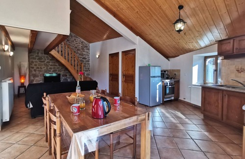 Saint-Romain-Lachalm Cottage | Charming cottage in Saint-Romain-Lachalm with terrace, near Dunières