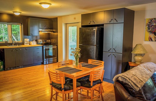 Notre-Dame-de-la-Merci Cottage | Charming 3-bedroom cottage in fantastic Notre-Dame-de-la-Merci with WiFi, AC