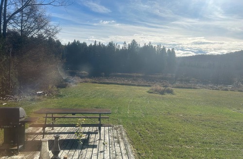 Saint-Alexis-des-Monts Cottage | Charming Riverside 3BR Cottage in Saint-Alexis-Des-Monts.