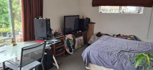 Whitianga House | Charming cabin deleted