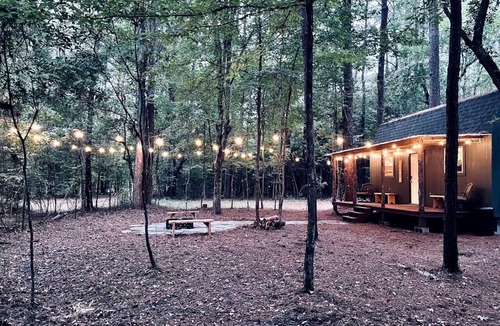 Livingston Cabin | Charming Cabin for a Family Holiday next to Big Thicket National Preserve, Texas