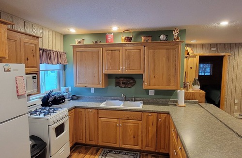 Pine River Cabin | Charming cabin in Backus/Pine River perfect for a relaxing getaway