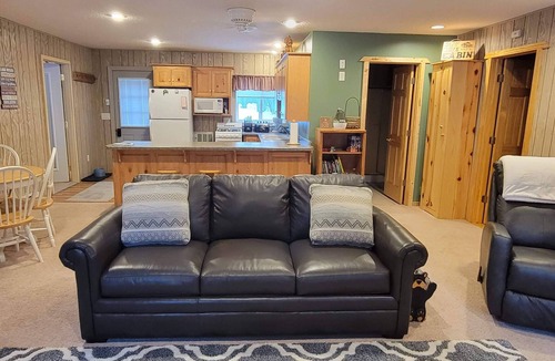 Pine River Cabin | Charming cabin in Backus/Pine River perfect for a relaxing getaway