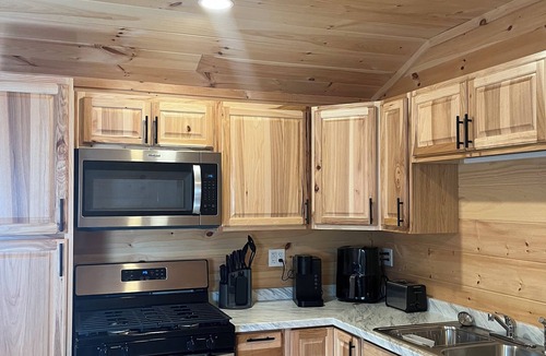 Lawrenceville Cabin | Charming cabin in Brushton NY. Unit 9