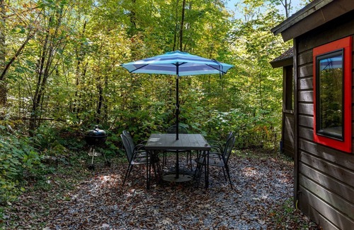 Lyme Cabin | Charming Cabin in the Trees for a Getaway near Hanover, New Hampshire